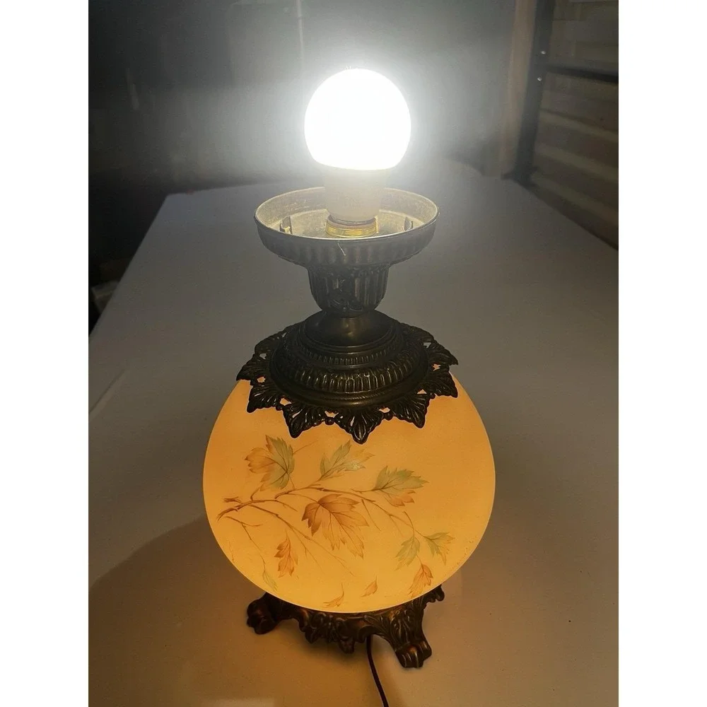 Parlor Lamp-Gone with The Wind -Hand Painted Globe- For Parts- Maple Leaves- VTG